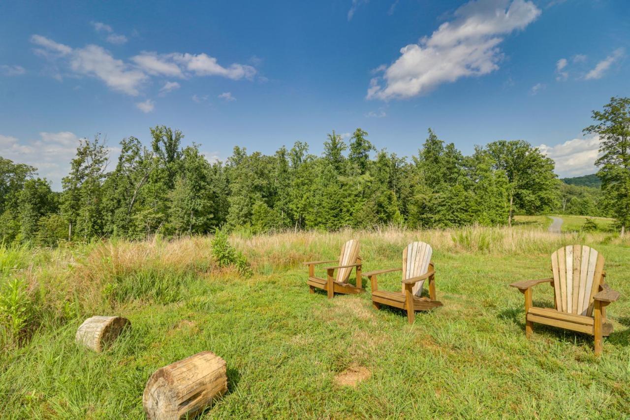 Rustic Baileys Retreat Cabin Near Wineries! Crozet Exterior foto