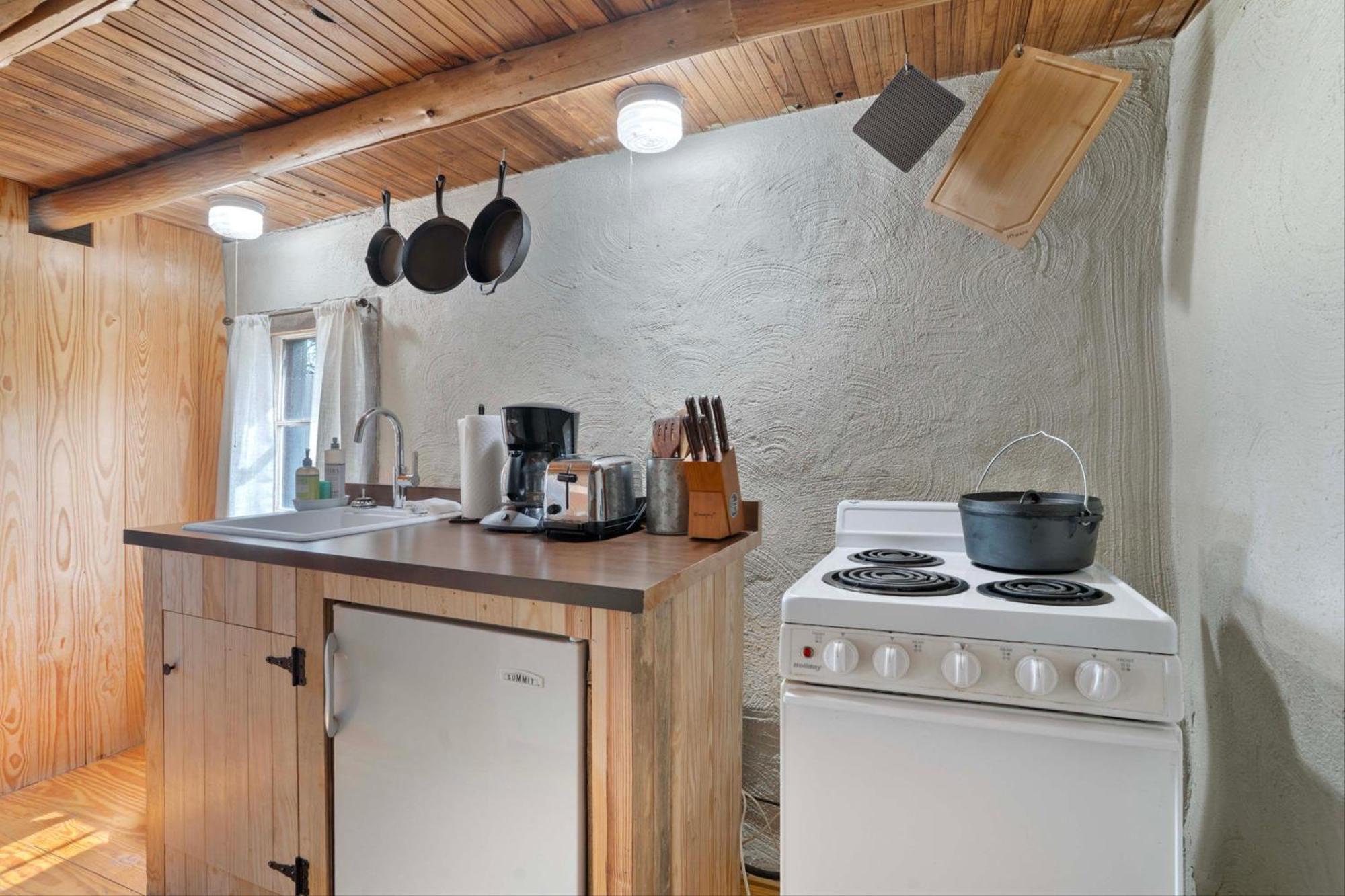 Rustic Baileys Retreat Cabin Near Wineries! Crozet Exterior foto
